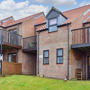 https://ammonite-cottage-whitby-yo22-4nz-2.yorkshirehotels.net